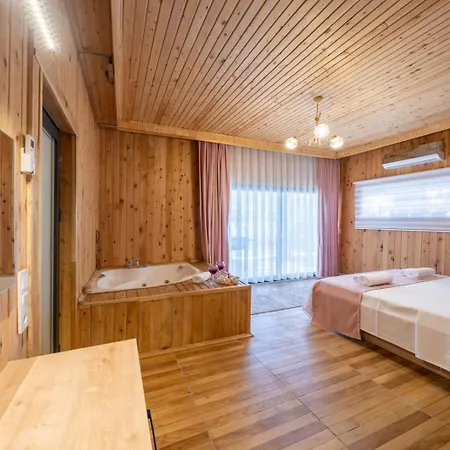 Rainbow 2 Hotel 4*